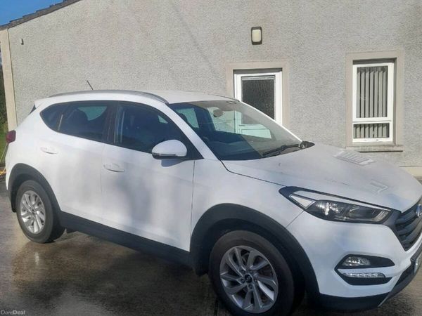 Hyundai Tucson SUV, Diesel, 2016, White