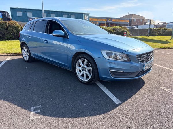 Volvo V60 Estate, Petrol, 2014, Blue