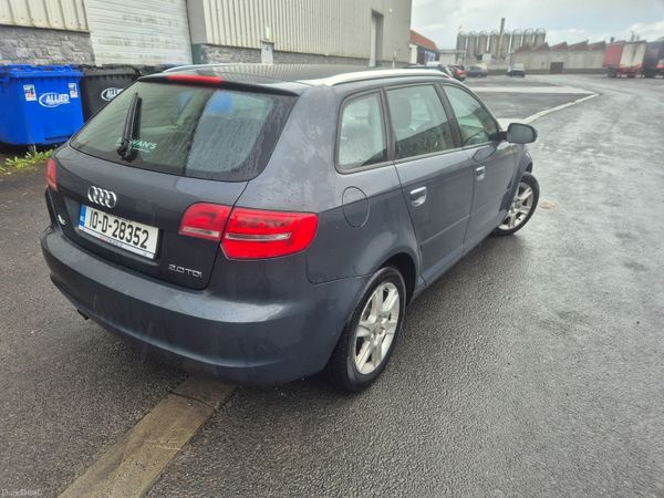 Audi A3 Hatchback, Diesel, 2010, Grey