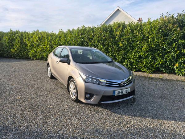 Toyota Corolla Saloon, Diesel, 2014, Bronze