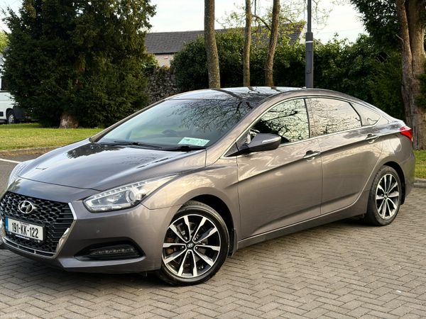Hyundai i40 Saloon, Diesel, 2019, Grey