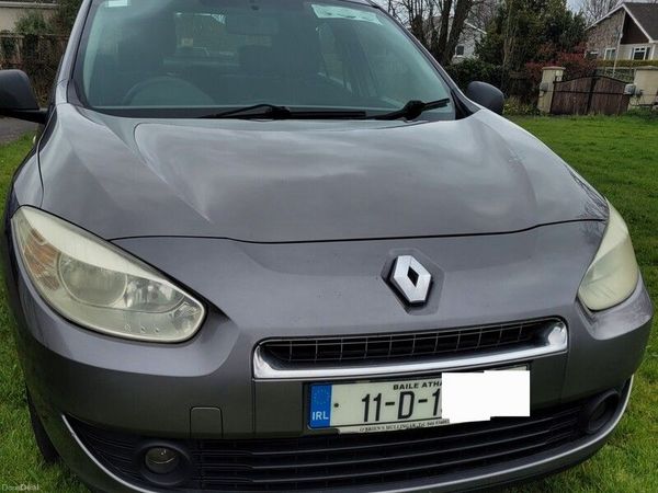 Renault Fluence Saloon, Diesel, 2011, Grey