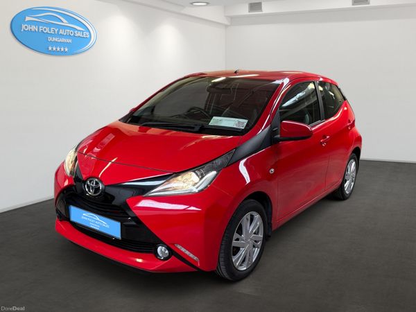 Toyota Aygo Hatchback, Petrol, 2017, Red