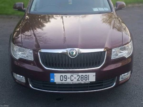 Skoda Superb Saloon, Diesel, 2009, Red