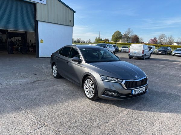 Skoda Octavia Saloon, Diesel, 2023, Grey
