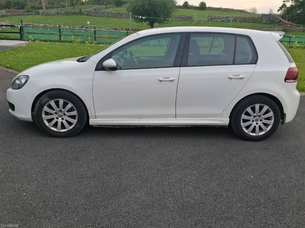 Volkswagen Golf Hatchback, Diesel, 2010, White