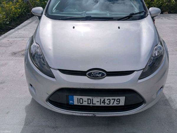 Ford Fiesta Hatchback, Diesel, 2010, Silver