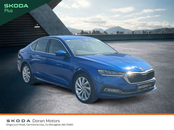 Skoda Octavia Hatchback, Diesel, 2023, Blue