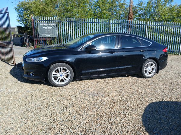 Ford Mondeo Hatchback, Diesel, 2016, Black