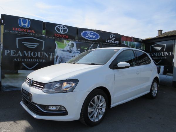 Volkswagen Polo Hatchback, Petrol, 2015, White