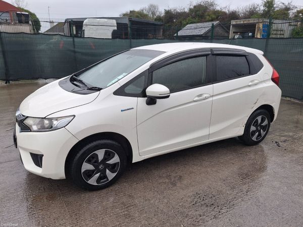 Honda Fit Hatchback, Petrol Hybrid, 2017, White