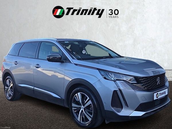 Peugeot 5008 MPV, Diesel, 2022, Grey