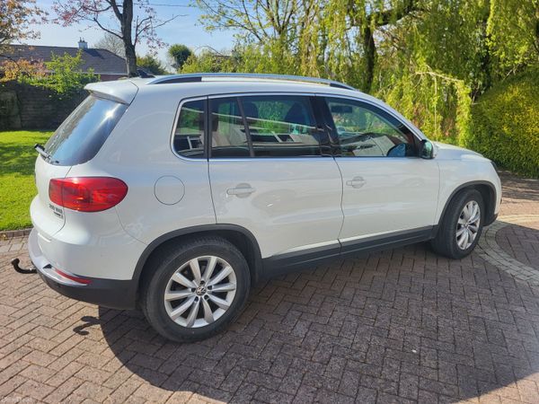 Volkswagen Tiguan SUV, Diesel, 2015, White