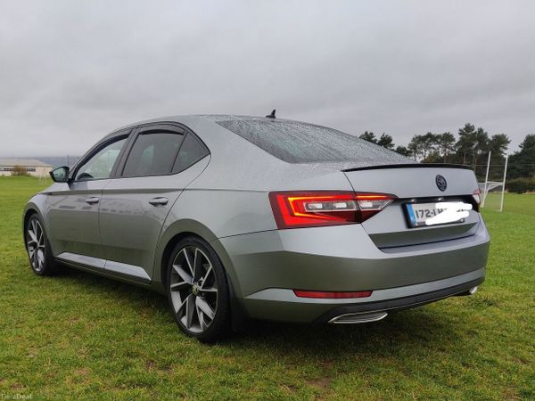 Skoda Superb Hatchback, Diesel, 2017, Grey