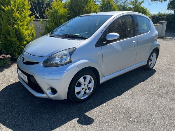 Toyota Aygo Hatchback, Petrol, 2014, Silver