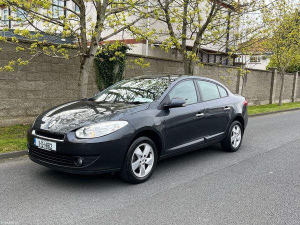 Renault Fluence Saloon, Diesel, 2011, Grey