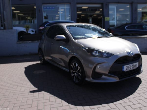 Toyota Yaris Hatchback, Petrol, 2021, Grey