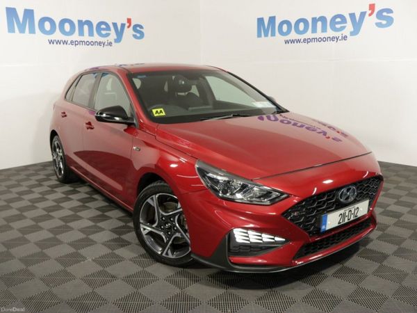 Hyundai i30 Hatchback, Petrol, 2021, Red