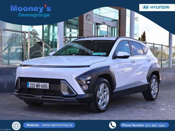 Hyundai KONA MPV, Petrol, 2023, White