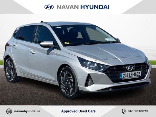 Hyundai i20 Hatchback, Petrol, 2023, Grey