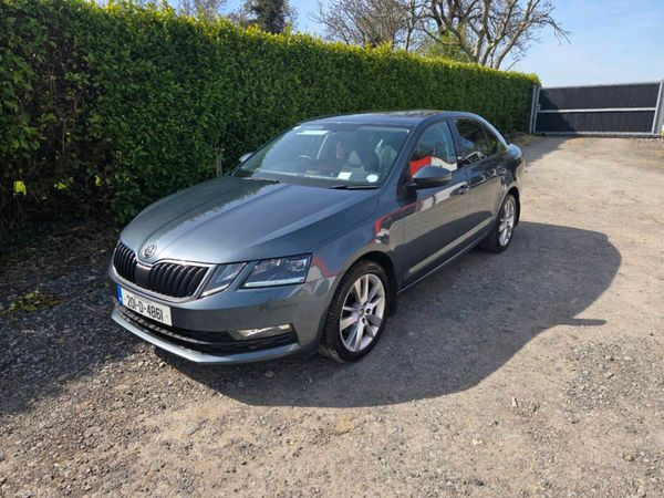 Skoda Octavia Saloon, Diesel, 2020, Grey