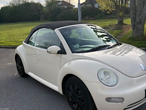 Volkswagen Beetle Convertible, Petrol, 2004, Beige
