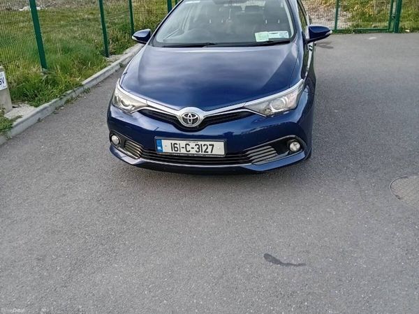 Toyota Auris Hatchback, Diesel, 2016, Blue