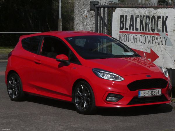 Ford Fiesta Hatchback, Petrol, 2018, Red