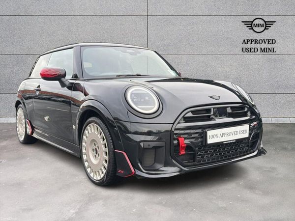 Mini Cooper Hatchback, Petrol, 2025, Black