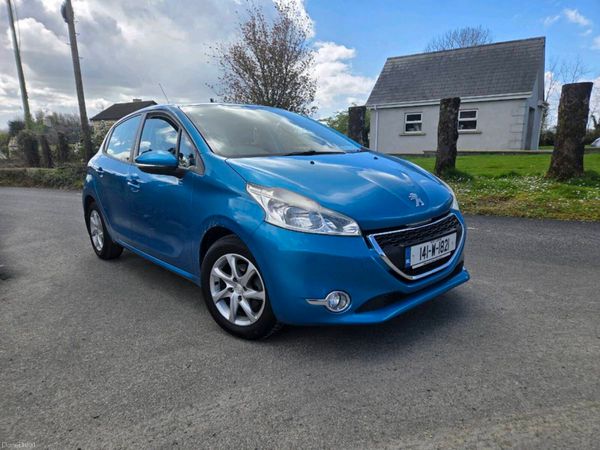 Peugeot 208 Hatchback, Petrol, 2014, Blue