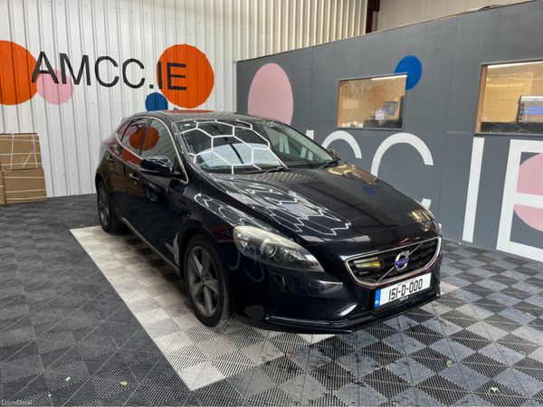 Volvo V40 Hatchback, Petrol, 2015, Black