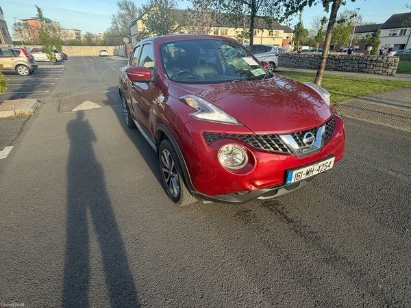 Nissan Juke SUV, Petrol, 2016, Red