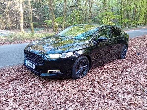 Ford Mondeo Hatchback, Diesel, 2016, Black