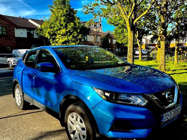 Nissan Qashqai SUV, Petrol, 2017, Blue