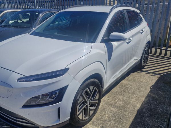 Hyundai KONA Hatchback, Electric, 2022, White
