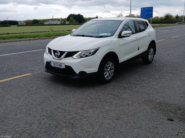 Nissan Qashqai Hatchback, Diesel, 2015, White