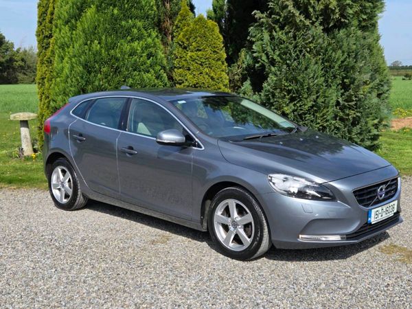 Volvo V40 Hatchback, Diesel, 2015, Grey