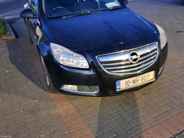 Opel Insignia Hatchback, Diesel, 2010, Black