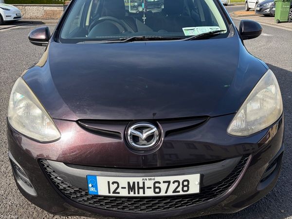 Mazda Demio MPV, Petrol, 2012, Purple