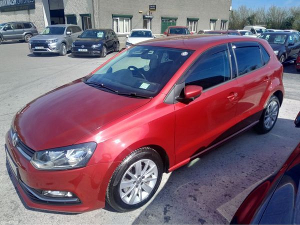 Volkswagen Polo Hatchback, Petrol, 2015, Red