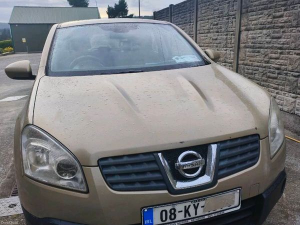 Nissan Qashqai Hatchback, Petrol, 2008, Gold