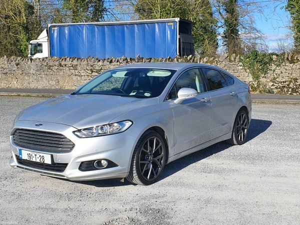 Ford Mondeo Hatchback, Diesel, 2019, Grey