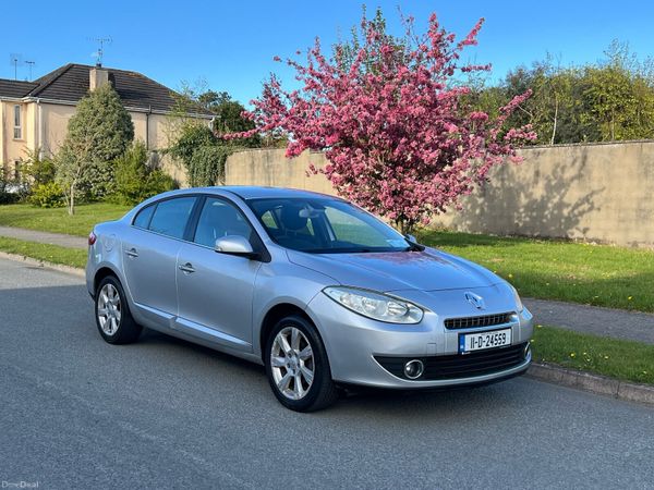 Renault Fluence Saloon, Diesel, 2011, Silver
