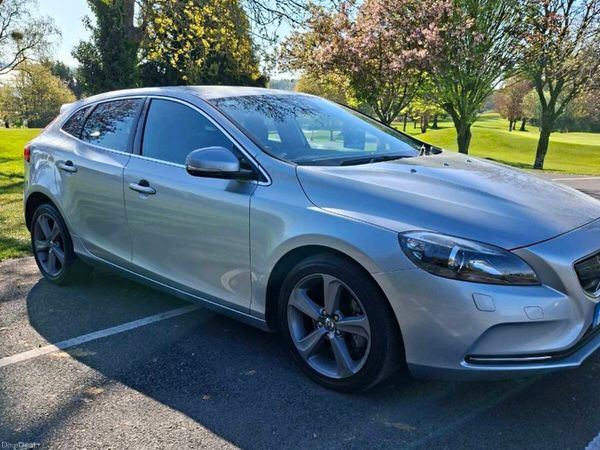 Volvo V40 Hatchback, Petrol, 2014, Silver