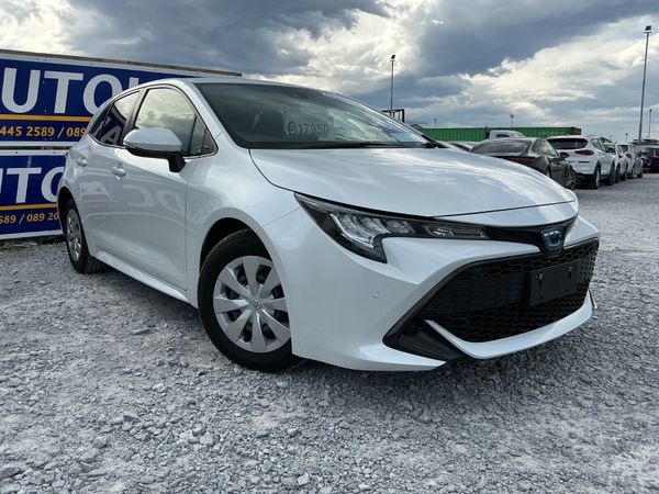 Toyota Corolla Hatchback, Petrol Hybrid, 2021, White