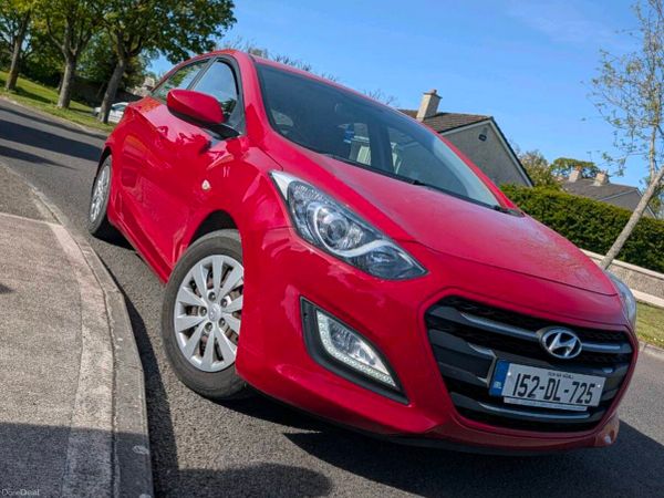 Hyundai i30 Hatchback, Petrol, 2015, Red