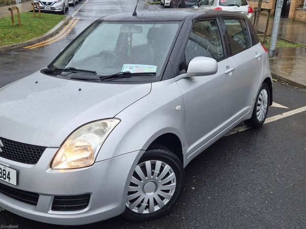 Suzuki Swift Hatchback, Petrol, 2009, Silver