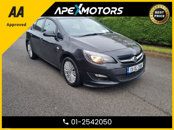 Opel Astra Hatchback, Diesel, 2013, Black