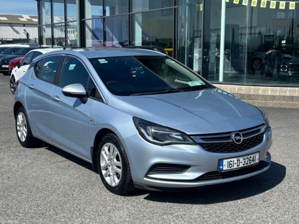 Opel Astra Hatchback, Diesel, 2016, Silver