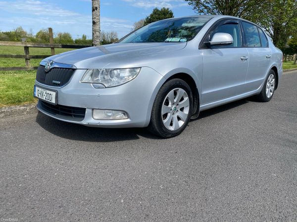 Skoda Superb Hatchback, Diesel, 2012, Silver